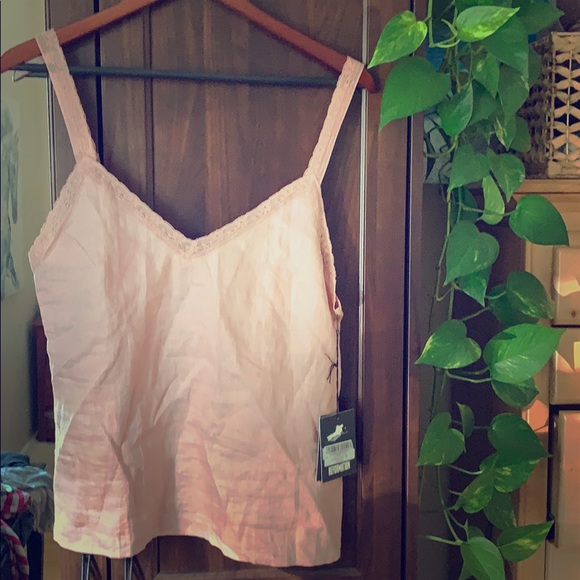 Reformation “Emmie” top, Rose colored. - Picture 4 of 8